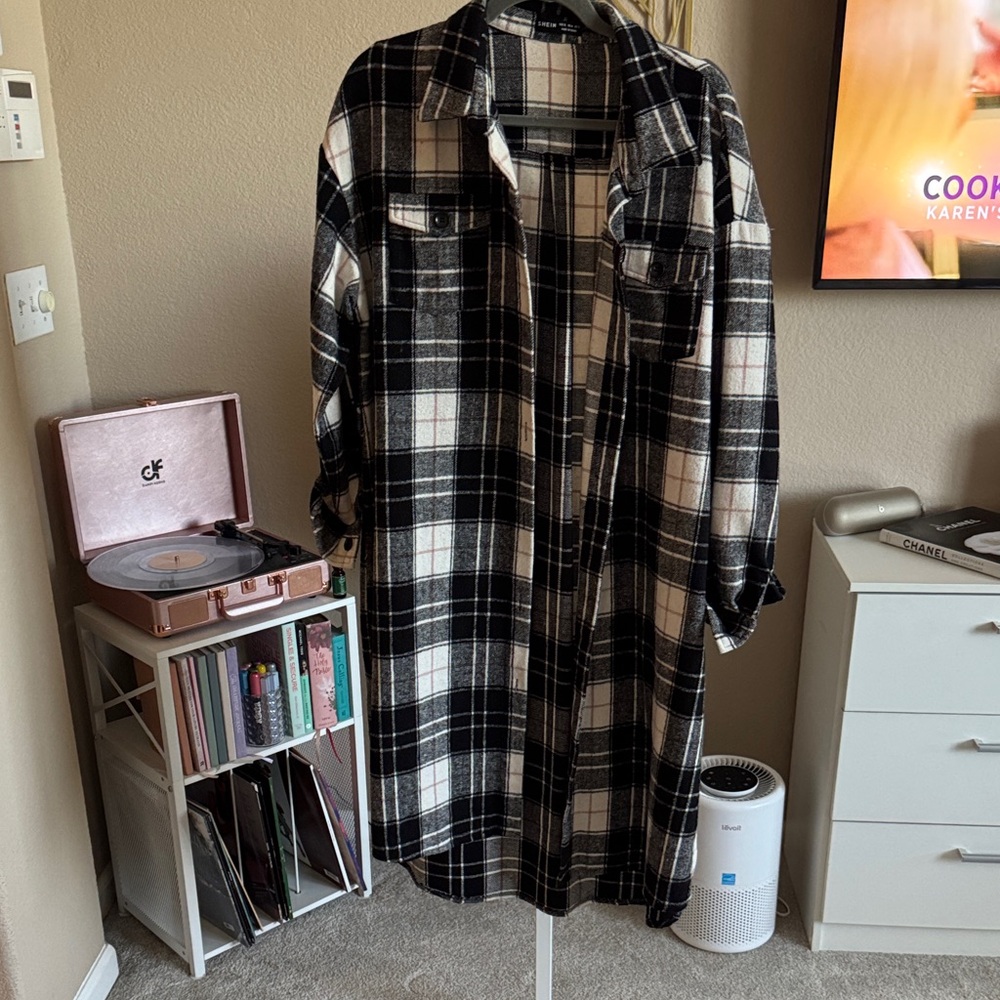 Black and White Plaid Long Shacket